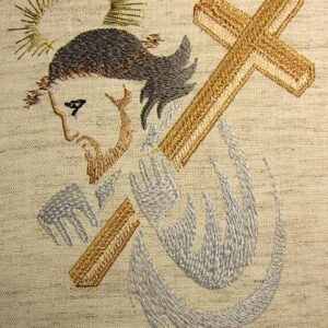 Everyone holds his own cross_smb0011